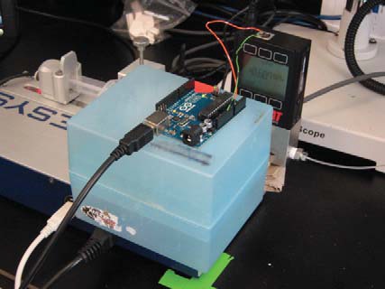 Arduino Uno connected to flowmeter testing the neMESYS